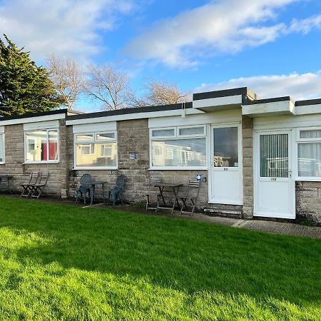 2 Bedroom Chalet Sb109, Sandown Bay, Isle Of Wight Brading Buitenkant foto