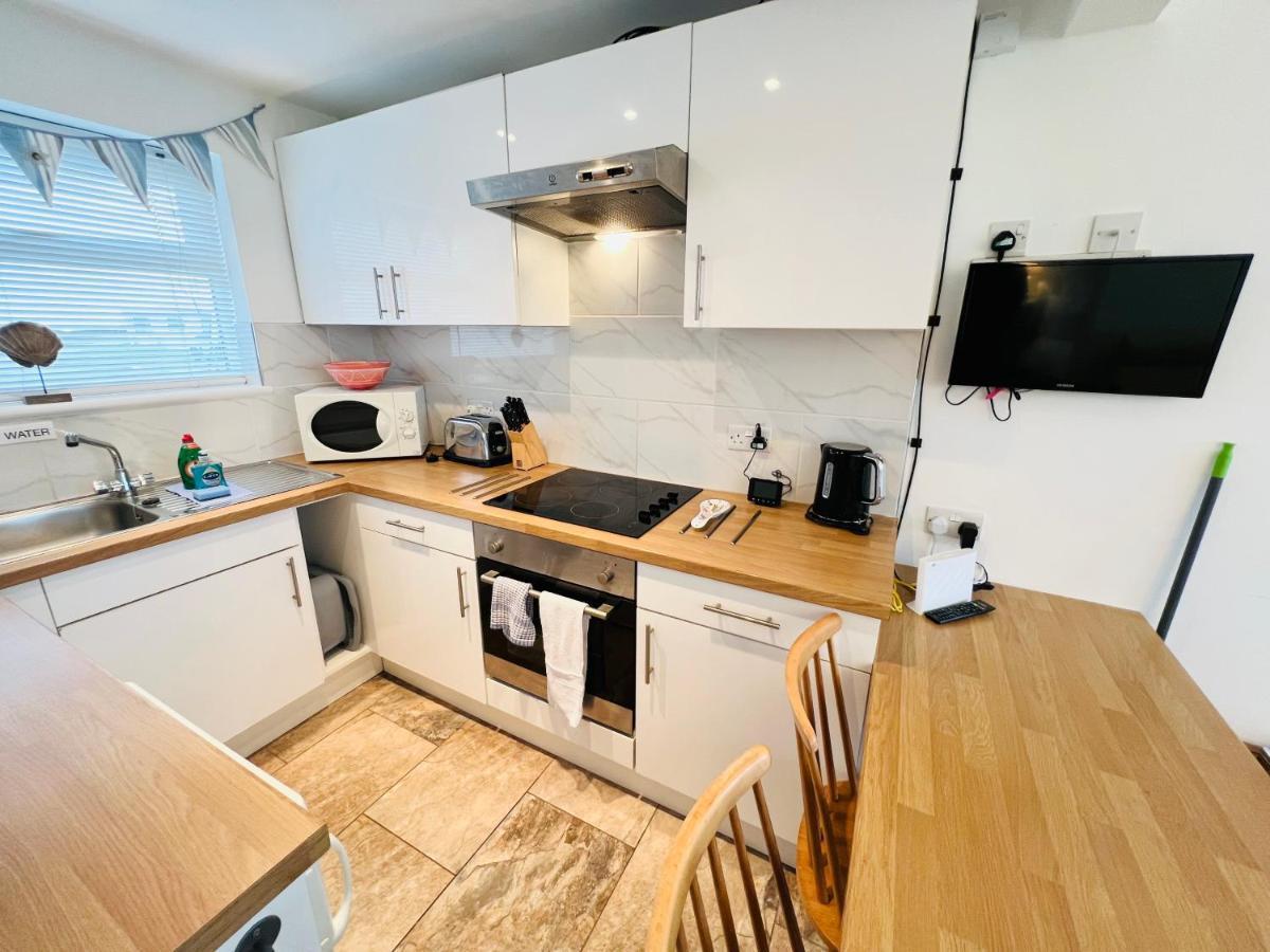 2 Bedroom Chalet Sb109, Sandown Bay, Isle Of Wight Brading Buitenkant foto