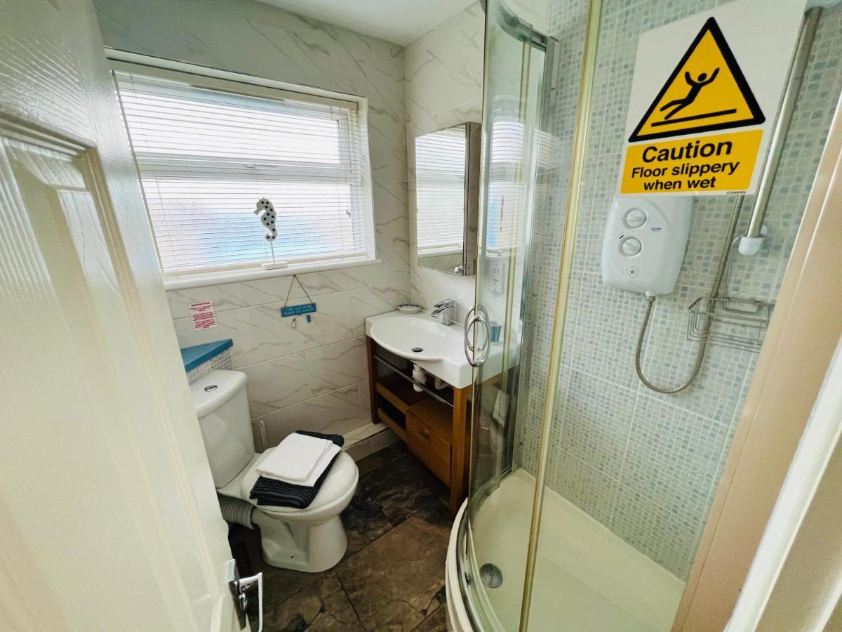 2 Bedroom Chalet Sb109, Sandown Bay, Isle Of Wight Brading Buitenkant foto